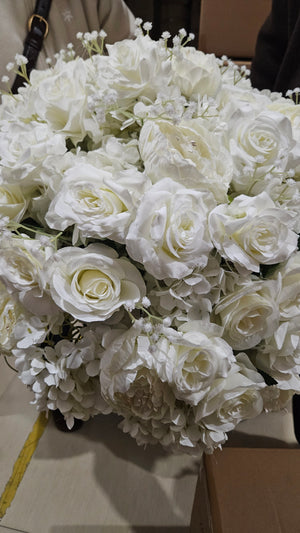 White 50 cm bouquet flowers for wedding event decorations by Sona Casa
