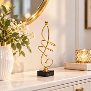 Gold Musical Note Sculpture – 10-Inch Metal Tabletop Décor