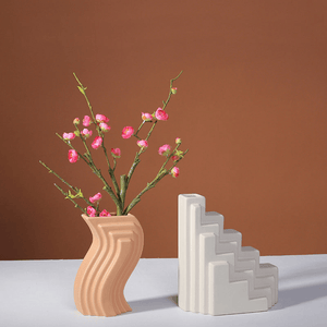 Curvy Vases, Ceramic Vase, Fresh Flower Vase, Geometric Vase, Modern Home Decor, Gift, Housewarming Gift, Bud Vase, Shelf Decor, Table Decor by Sona Casa