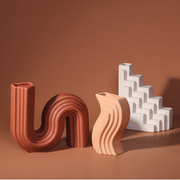 Curvy Vases, Ceramic Vase, Fresh Flower Vase, Geometric Vase, Modern Home Decor, Gift, Housewarming Gift, Bud Vase, Shelf Decor, Table Decor by Sona Casa