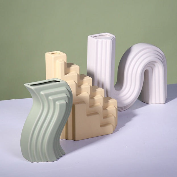 Curvy Vases, Ceramic Vase, Fresh Flower Vase, Geometric Vase, Modern Home Decor, Gift, Housewarming Gift, Bud Vase, Shelf Decor, Table Decor by Sona Casa