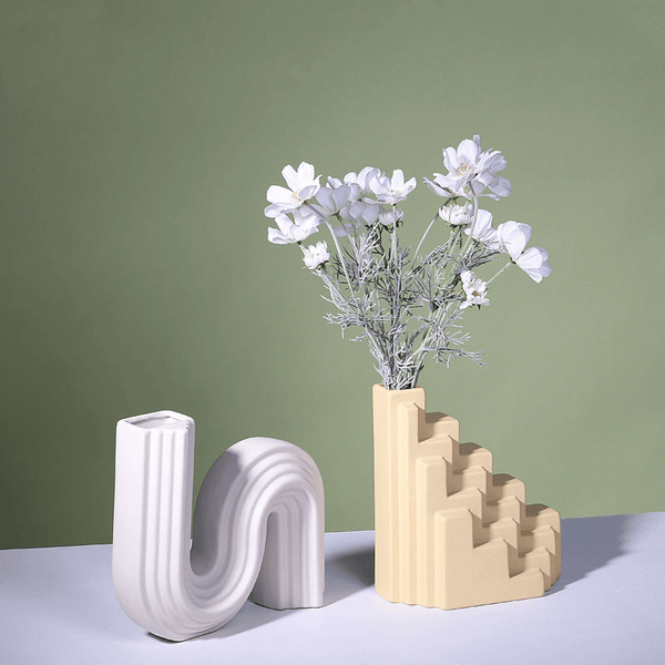 Curvy Vases, Ceramic Vase, Fresh Flower Vase, Geometric Vase, Modern Home Decor, Gift, Housewarming Gift, Bud Vase, Shelf Decor, Table Decor by Sona Casa